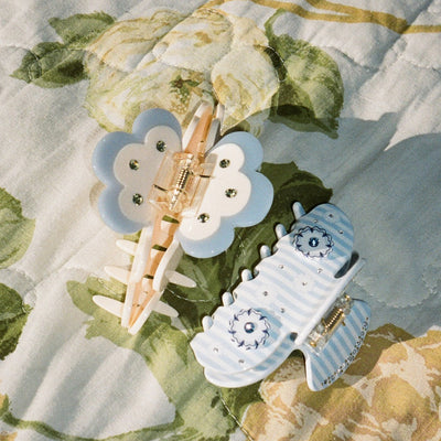 Sweetheart Clip in Blue Breeze with Cream Puff Clip