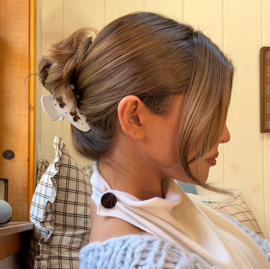 Olivia Jade wearing Big Effing Clip in S’more Love in hair