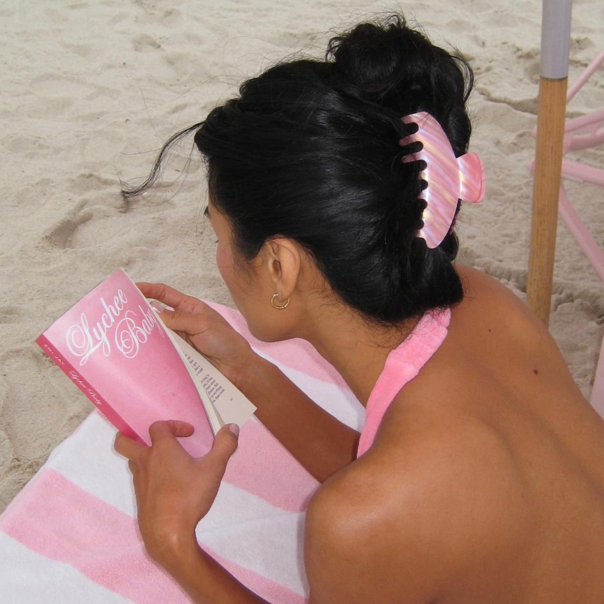 Big Effing Clip® Hair Claw in Lychee Baby ‐ Emi Jay