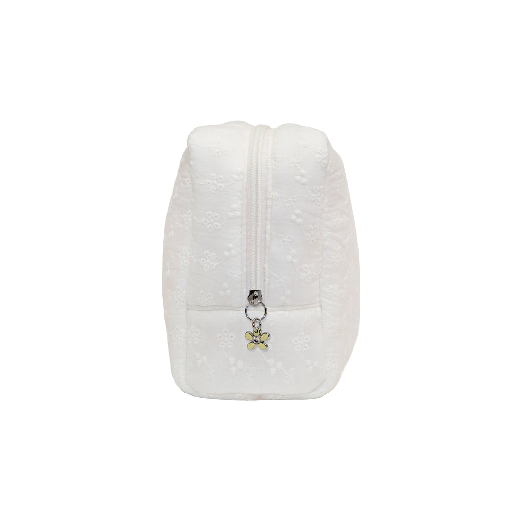 Eyelet Pouch in Blanc Daisy side view