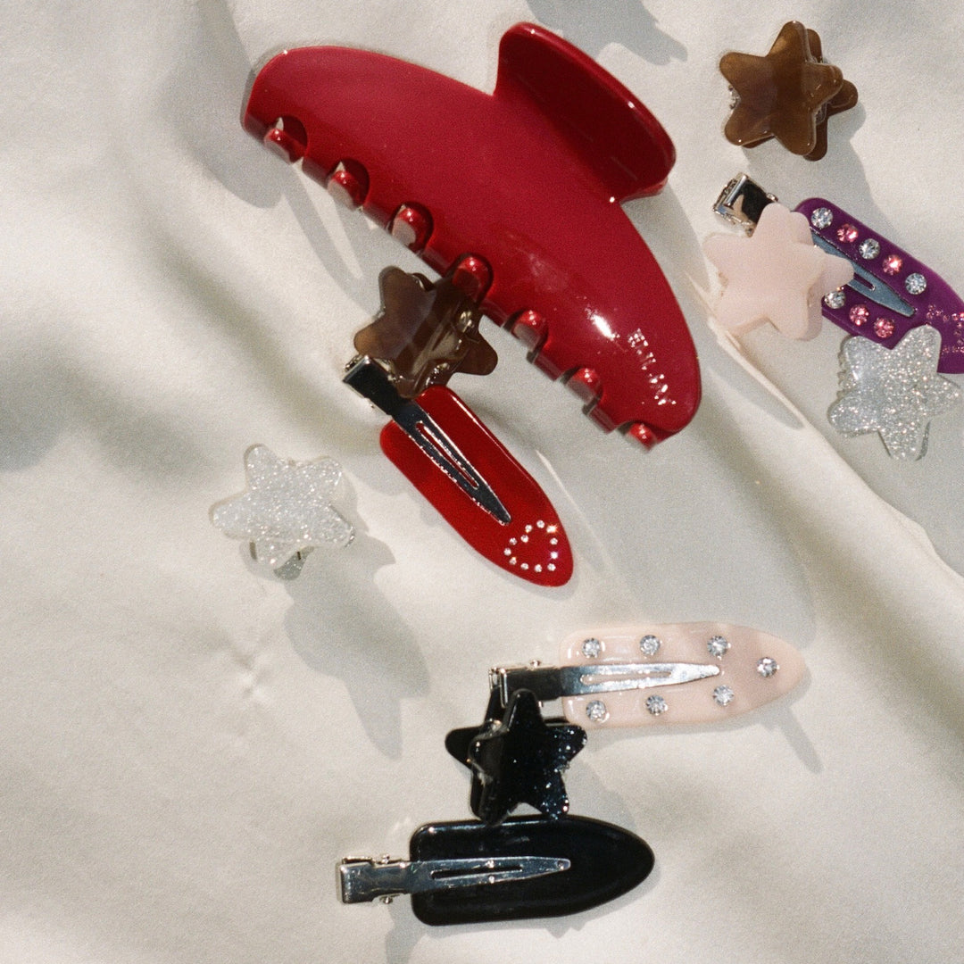 Popstar Clip in Crème Brûlée with assorted hair accessories