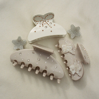 Princessa Clip in Snow with assorted hair accessories
