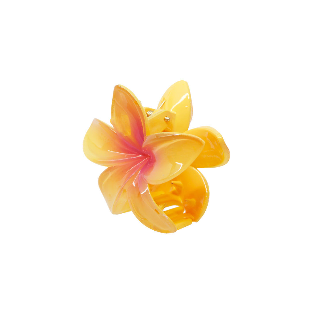 3/4 view Midi Super Bloom Clip in Starfruit